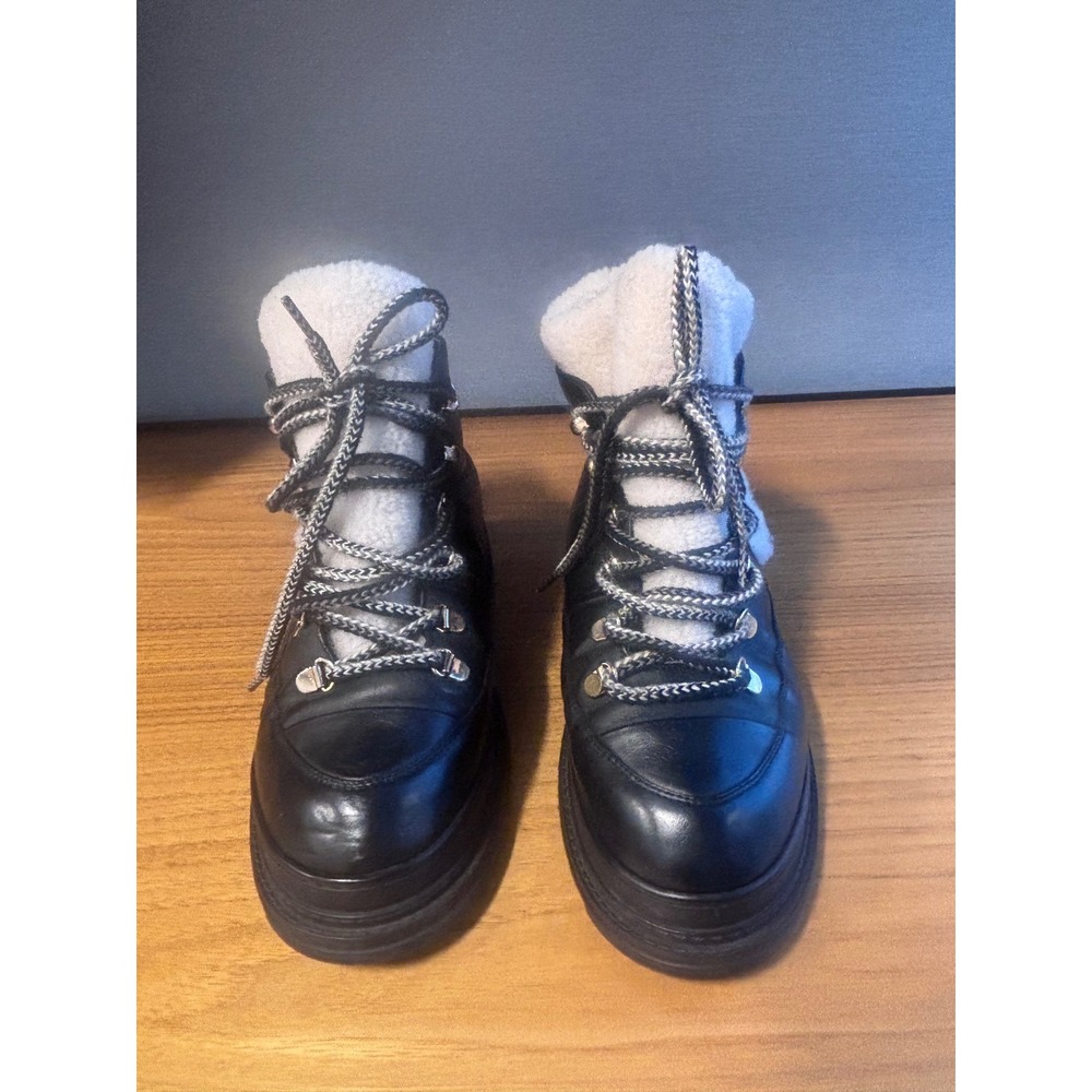 Chanel Sherpa Boots Size 40 - Picture 3 of 9